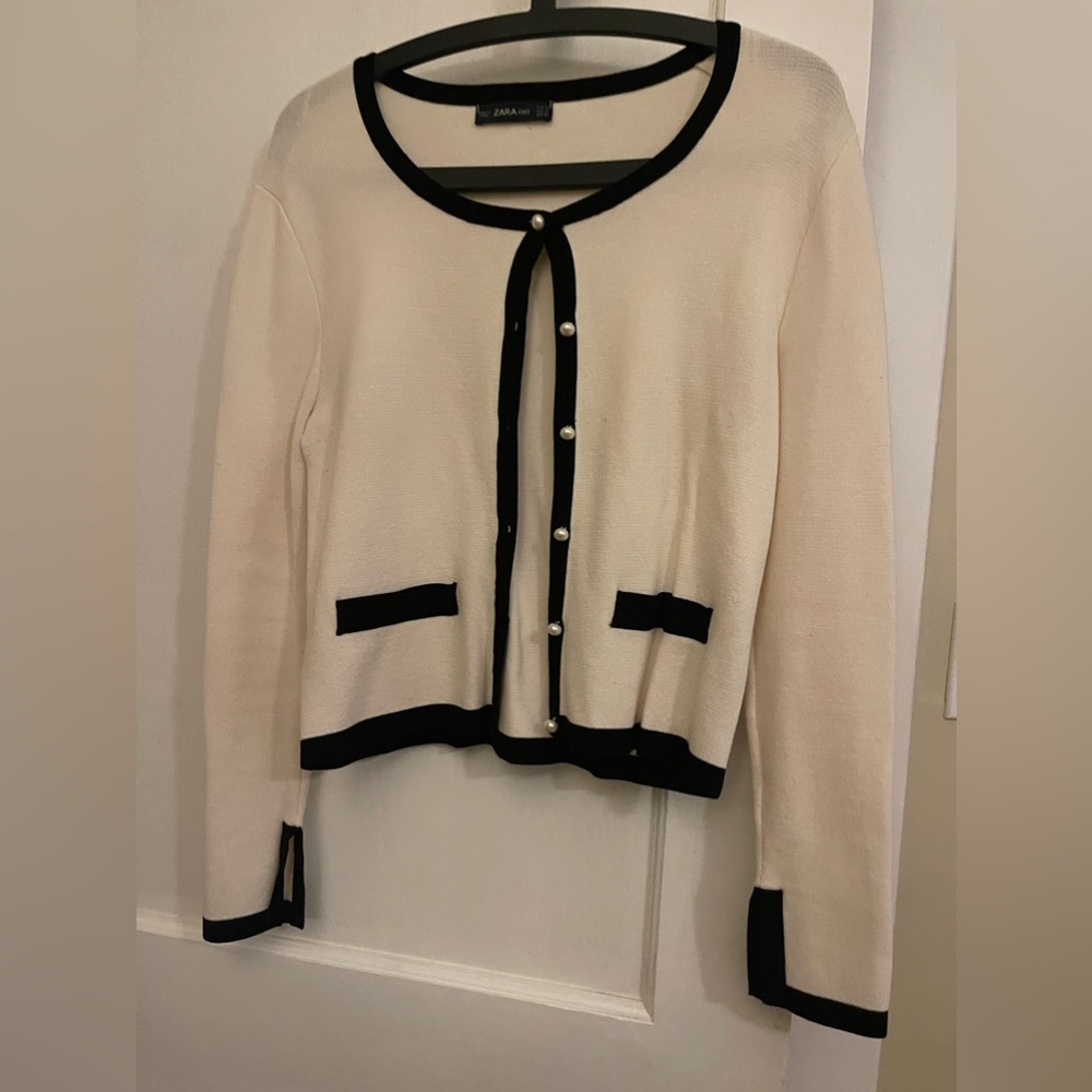 Zara White and Black Cardigan